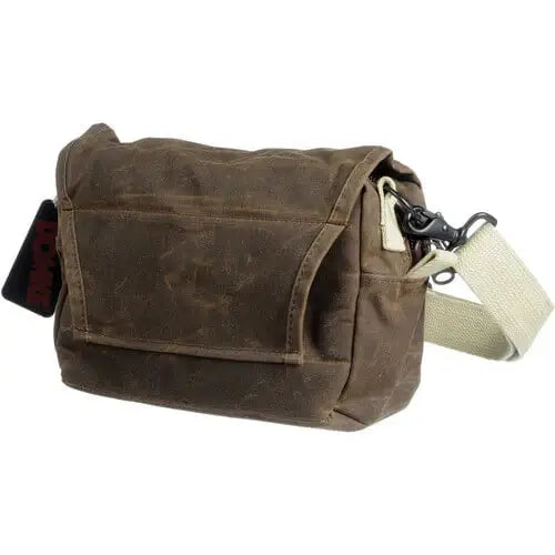 Bolso compacto y resistente para cámara (Domke F-5XB RuggedWear) Maletin para cámara Bolso compacto y resistente para cámara (Domke F-5XB RuggedWear) para entrega inmediata en nuestras tiendas de Escazú y Curridabat. Tienda en línea con envíos a toda Cost