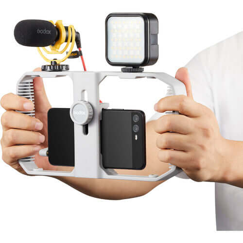 Jaula para celular Godox Montura para Accesorios Jaula para celular Godox para entrega inmediata en nuestras tiendas de Escazú y Curridabat. Tienda en línea con envíos a toda Costa Rica. Garantía en Costa Rica.