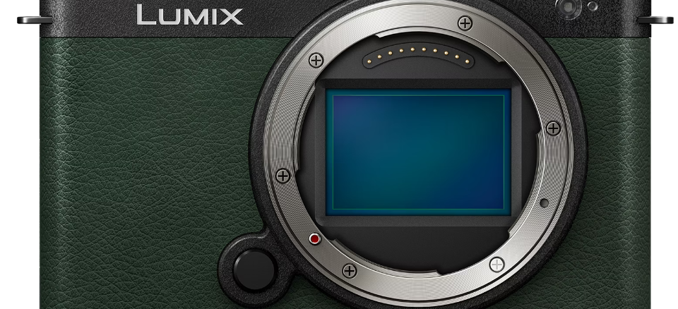 Panasonic Lumix S9 Cámara Mirrorless con lente Kit 18-40mm f/4.5-6.3