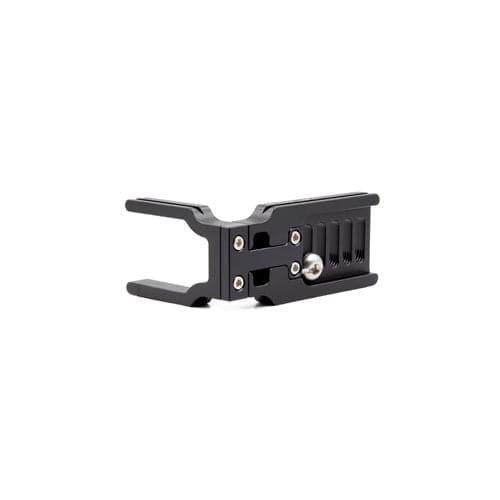 L Bracket Universal Pequeño Accesorios para trípode L Bracket Universal Pequeño para entrega inmediata en nuestras tiendas de Escazú y Curridabat. Tienda en línea con envíos a toda Costa Rica. Garantía en Costa Rica.