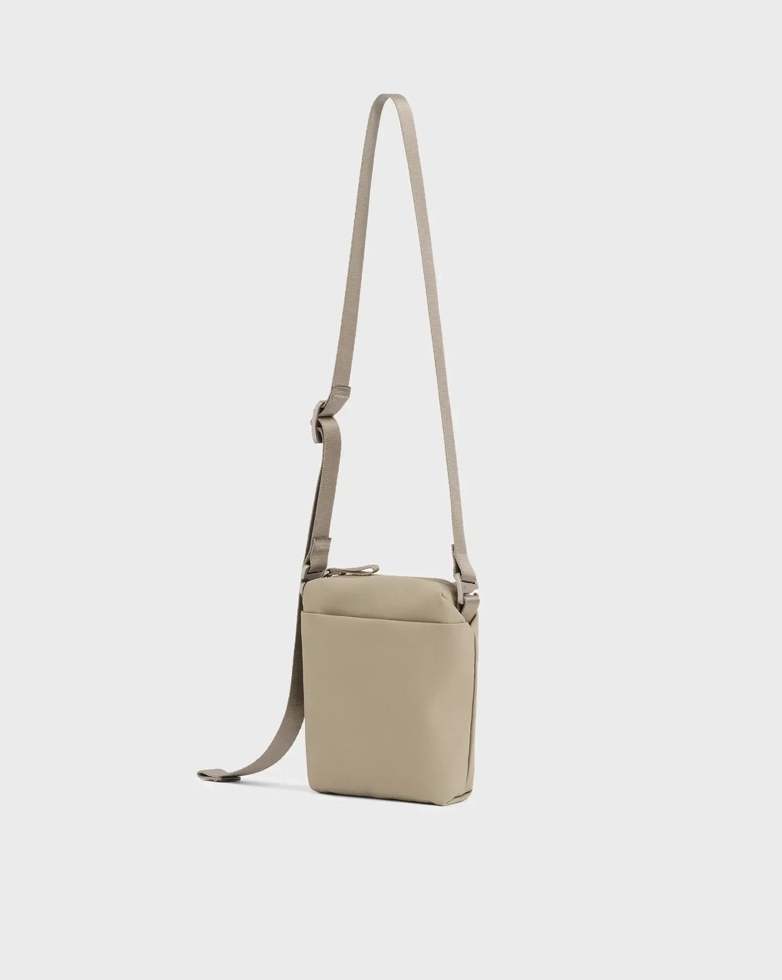 Estuche para Cámara Andesite Mochila Estuche para Cámara Andesite para entrega inmediata en nuestras tiendas de Escazú y Curridabat. Tienda en línea con envíos a toda Costa Rica. Garantía en Costa Rica.
