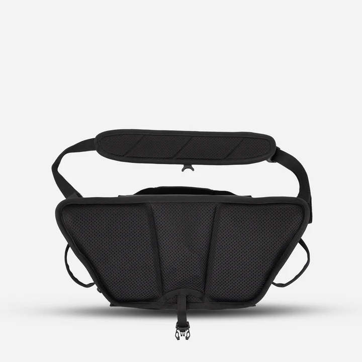 Bolso cruzado Rogue de 6 litros, marca Wandrd