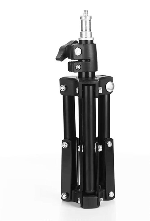 Soporte de Luz Helios Pedestal Soporte de Luz Helios para entrega inmediata en nuestras tiendas de Escazú y Curridabat. Tienda en línea con envíos a toda Costa Rica. Garantía en Costa Rica.