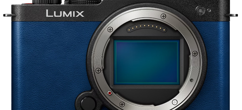 Panasonic Lumix S9 Cámara Mirrorless con lente Kit 18-40mm f/4.5-6.3