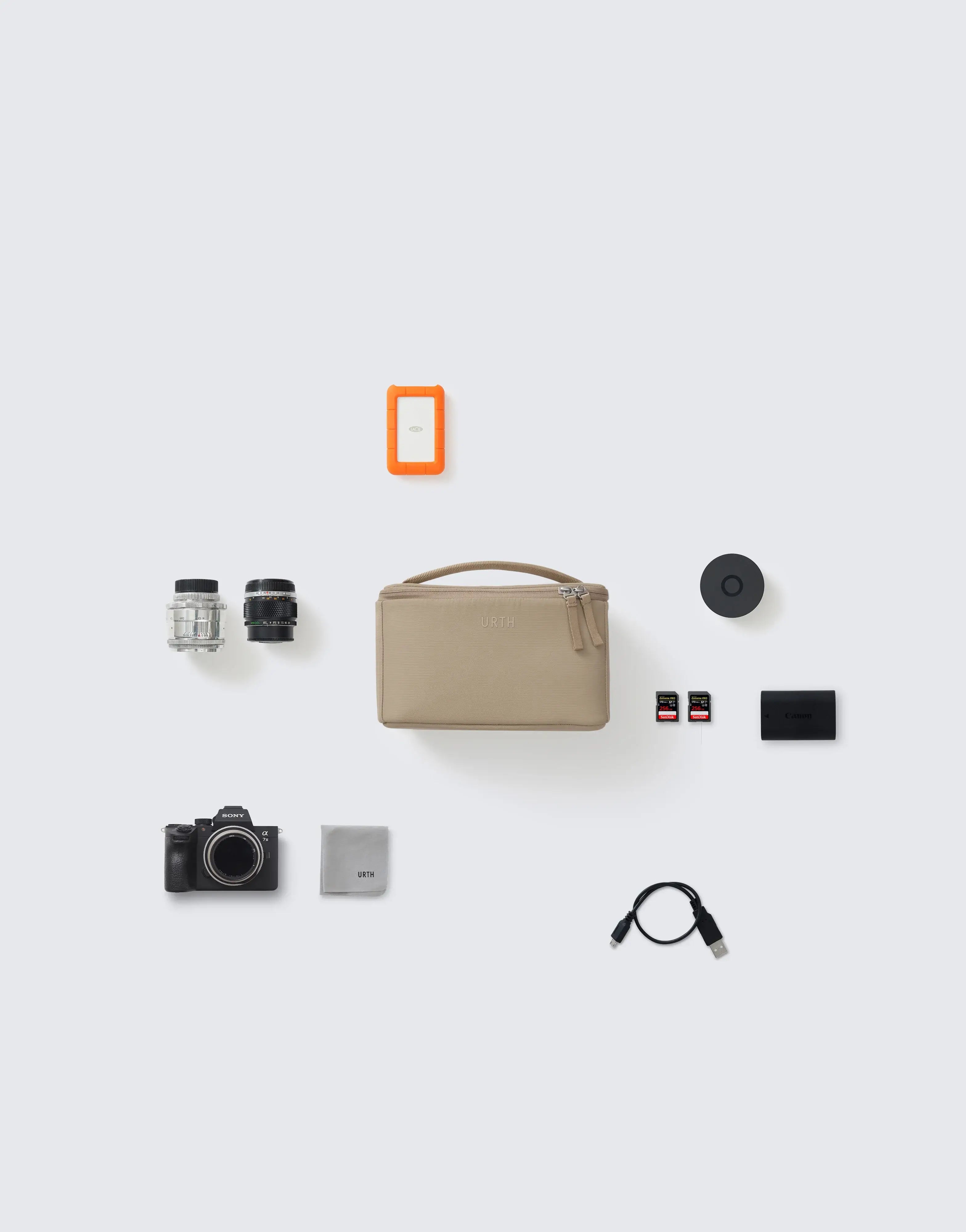 Organizador para Cámara y Lentes Arkose Mochila Organizador para Cámara y Lentes Arkose para entrega inmediata en nuestras tiendas de Escazú y Curridabat. Tienda en línea con envíos a toda Costa Rica. Garantía en Costa Rica.